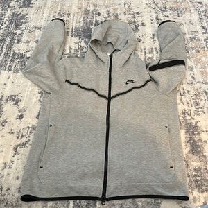 Nike Sports Tech jacket men’s Large